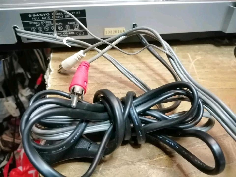SANYO TP X3, Plattenspieler + AUDIO-TECHNICA Nadelsystem!!