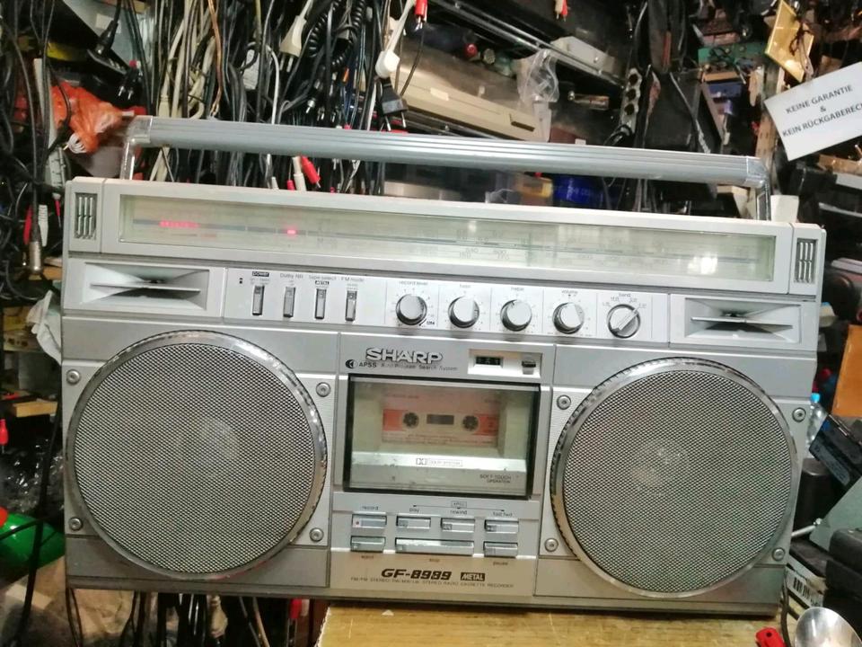 SHARP GF-8989, Radio-Cassetten-Recorder, etwas DEFEKT!!