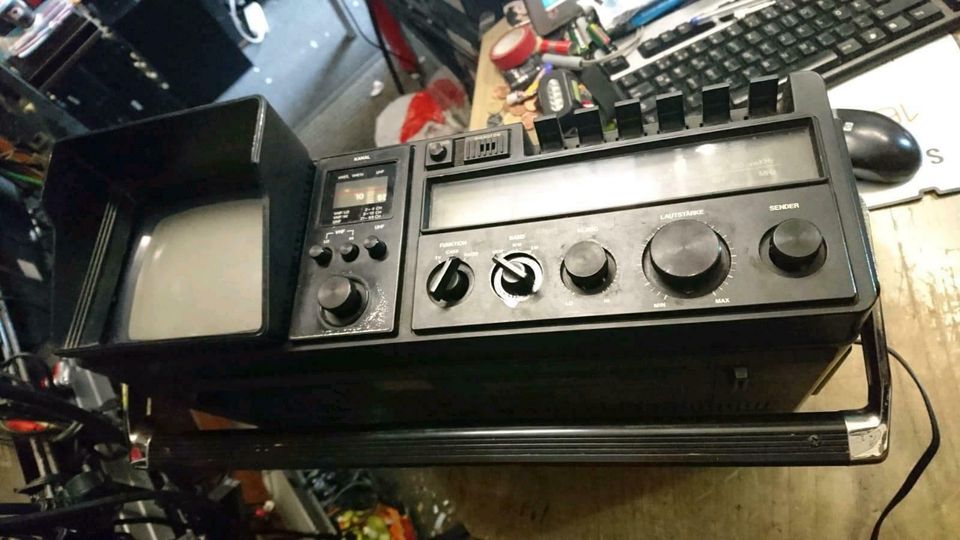 SANWA 3008, TV/Cassette und Radio in einem Gerät, etwas DEFEKT!