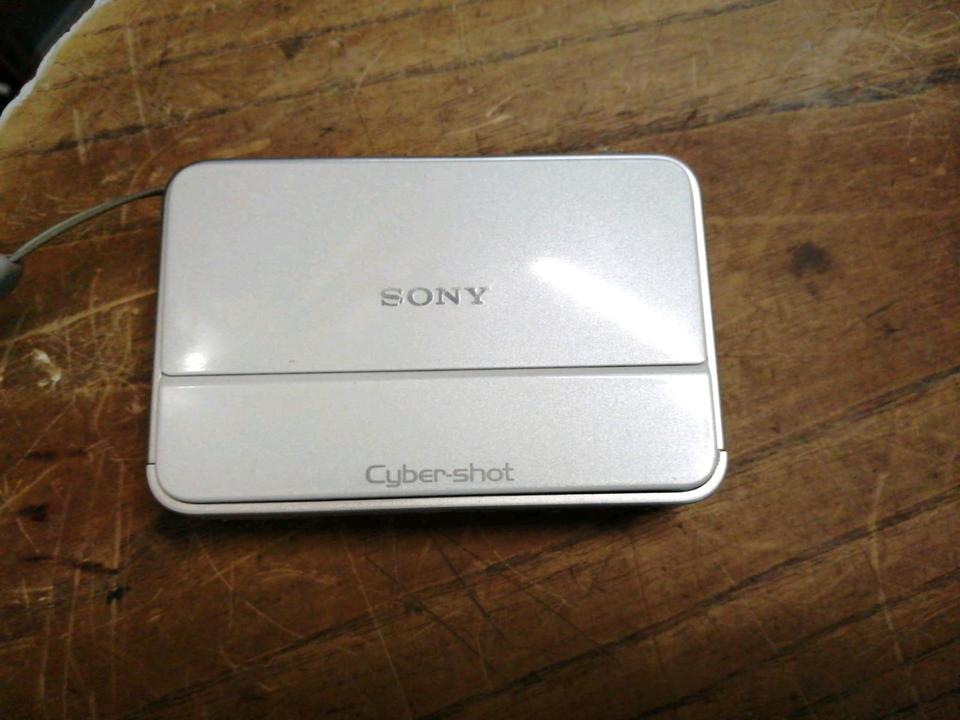 SONY Cyber-Shot DSC-T2, Digital-Kamera mit Zubehör!!