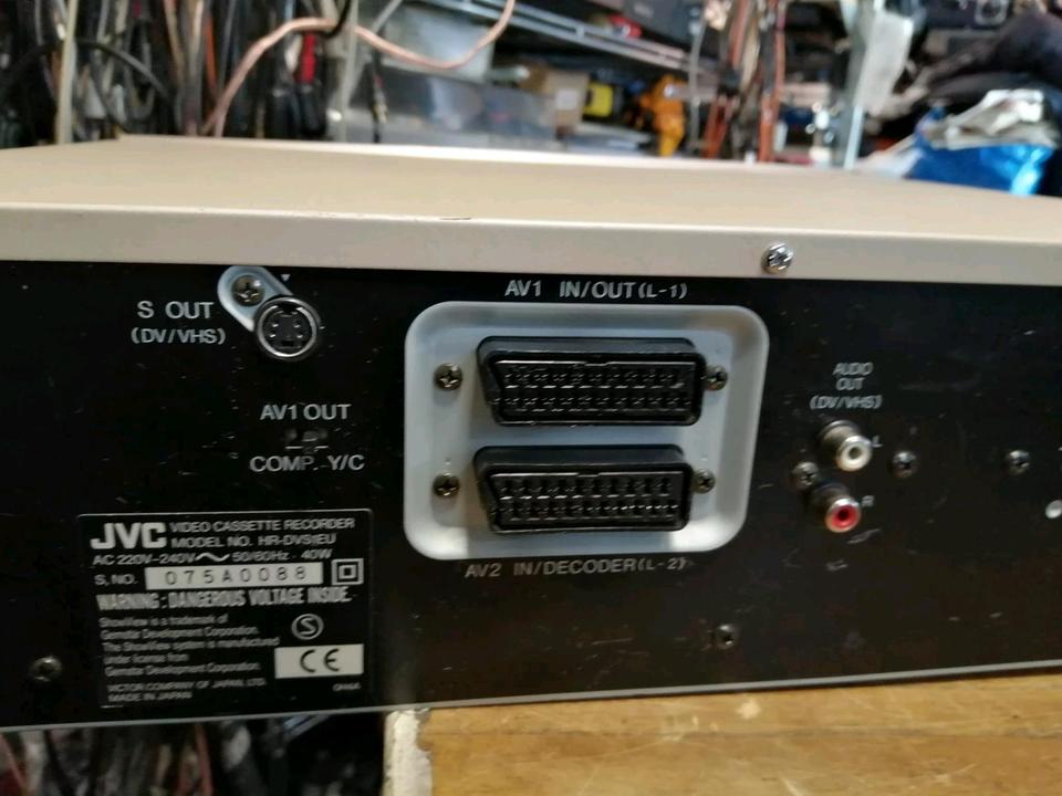 JVC HR-DVS1EU, -VHS-Recorder + Mini-DV-Recorder, etwas DEFEKT!