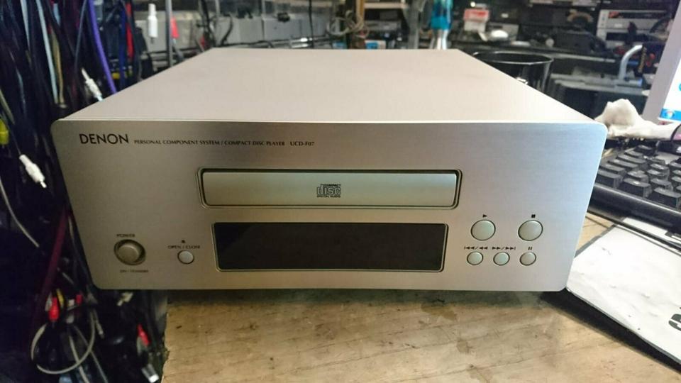 DENON UNIT No. UCD-F07, CD-Player OHNE Fernbedienung, DEFEKT!!