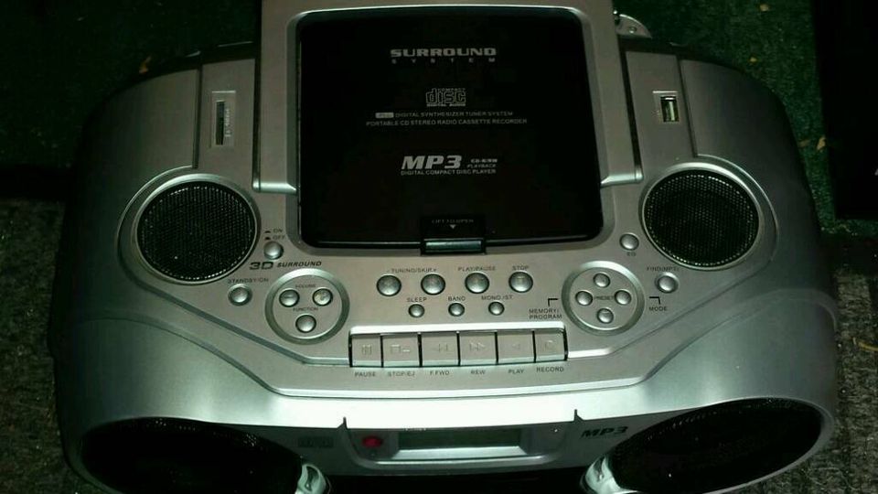 MEDION MD82853; MP3/CD Stereo Radiorecorder