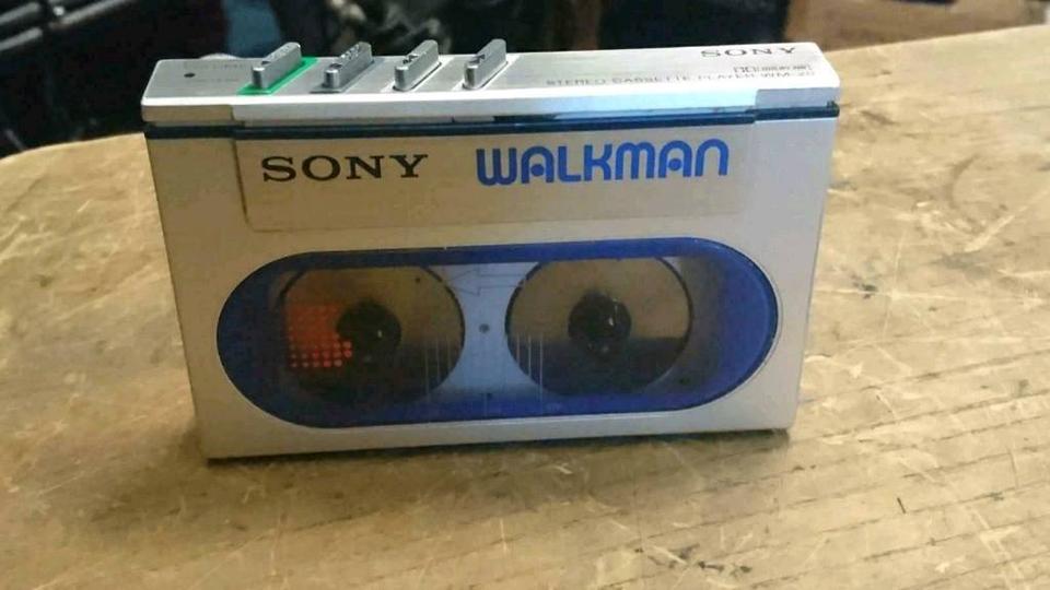 SONY WM-20 Stereo Cassette Player/Walkman DEFEKT!