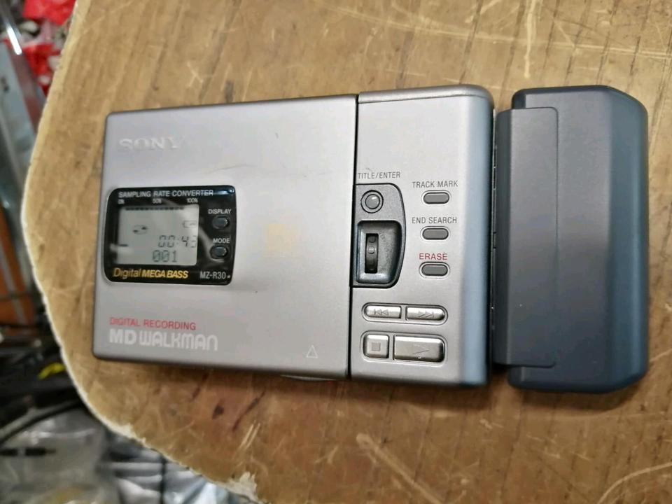 SONY MZ-R30, portabler Mini-Disc Recorder, OHNE Adapter!!