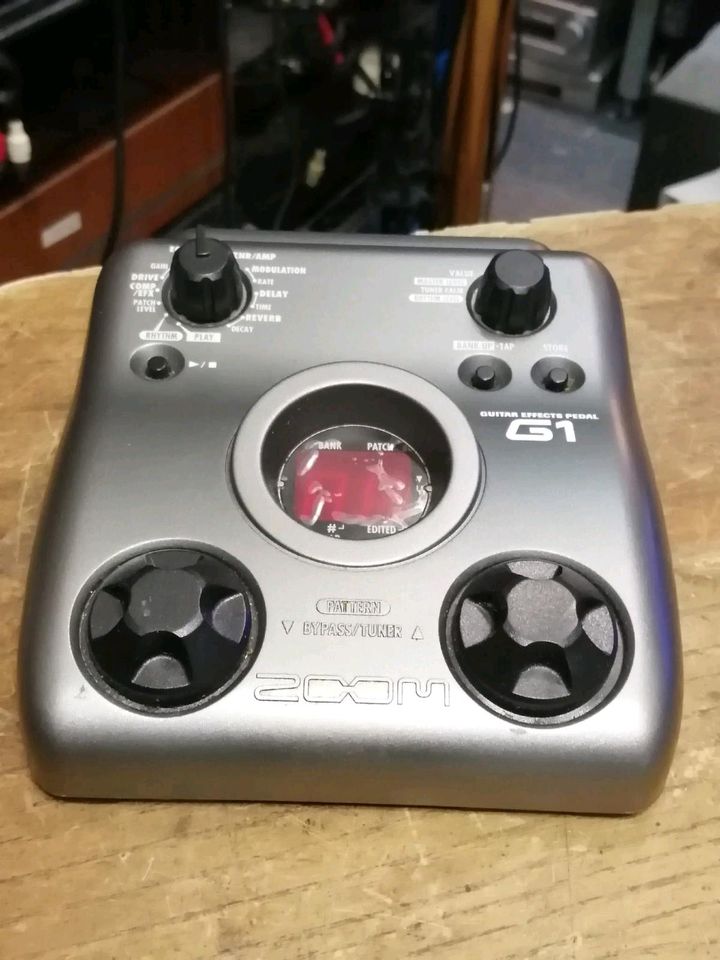 ZOOM G1 Guitar Effects Pedal, Effekt-Gerät mit Zubehör!!!