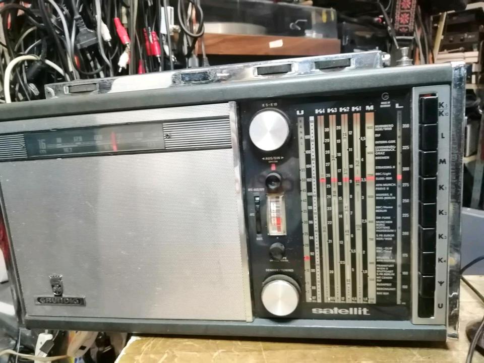 GRUNDIG Transistor 5000, Radio, guter Zustand!!