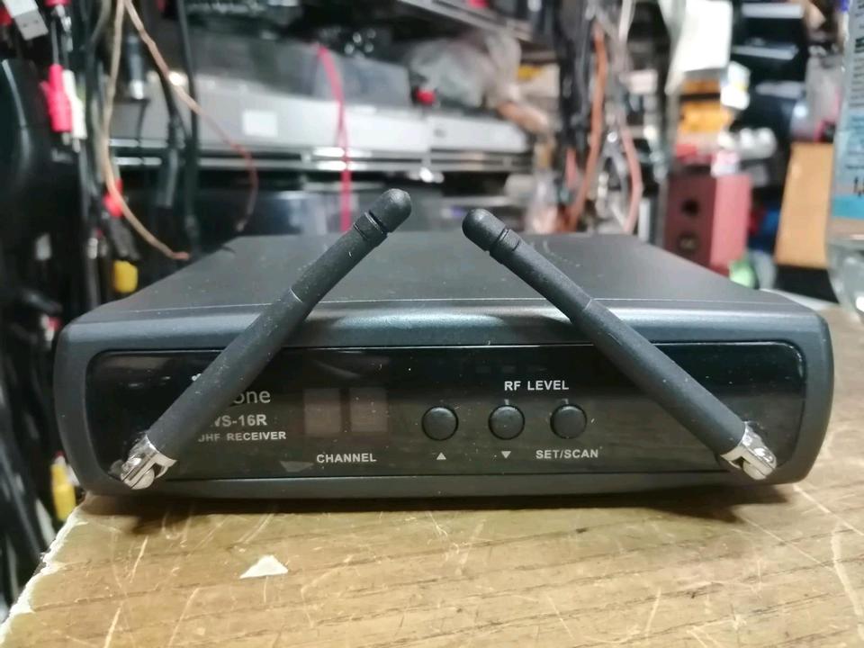 T. BONE UHF Receiver DS16R + EWS-16PT Sender, OHNE Mikrofon!!!