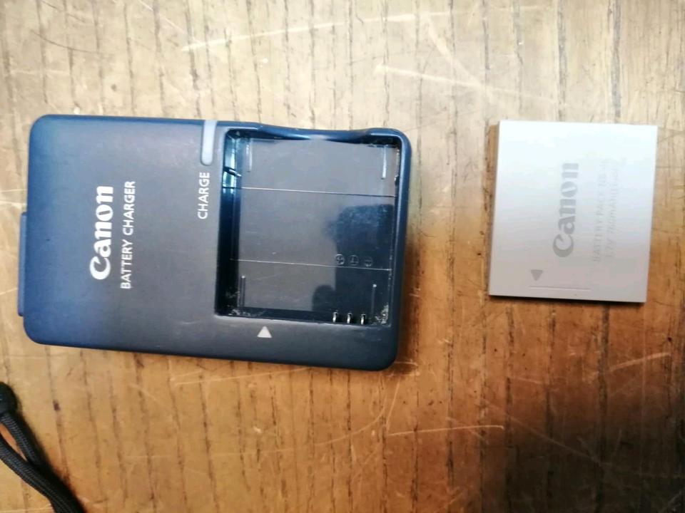 CANON IXUS 80 IS, Digital-Kamera mit Zubehör!!