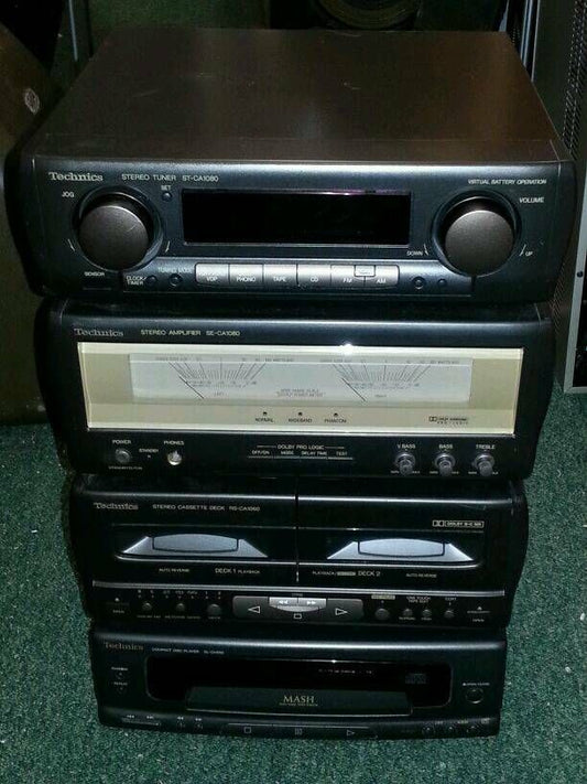 TECHNICS Musikanlage (Amplifier, Tuner, Cassetten-Deck+CD-Player