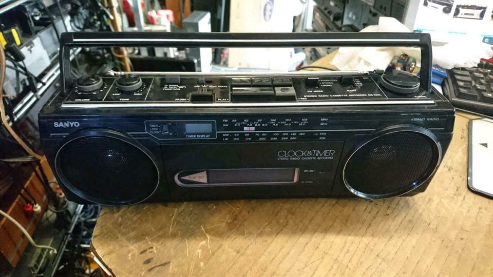 SANYO MS 320L Radio-Cassetten-Recorder, etwas DEFEKT!!