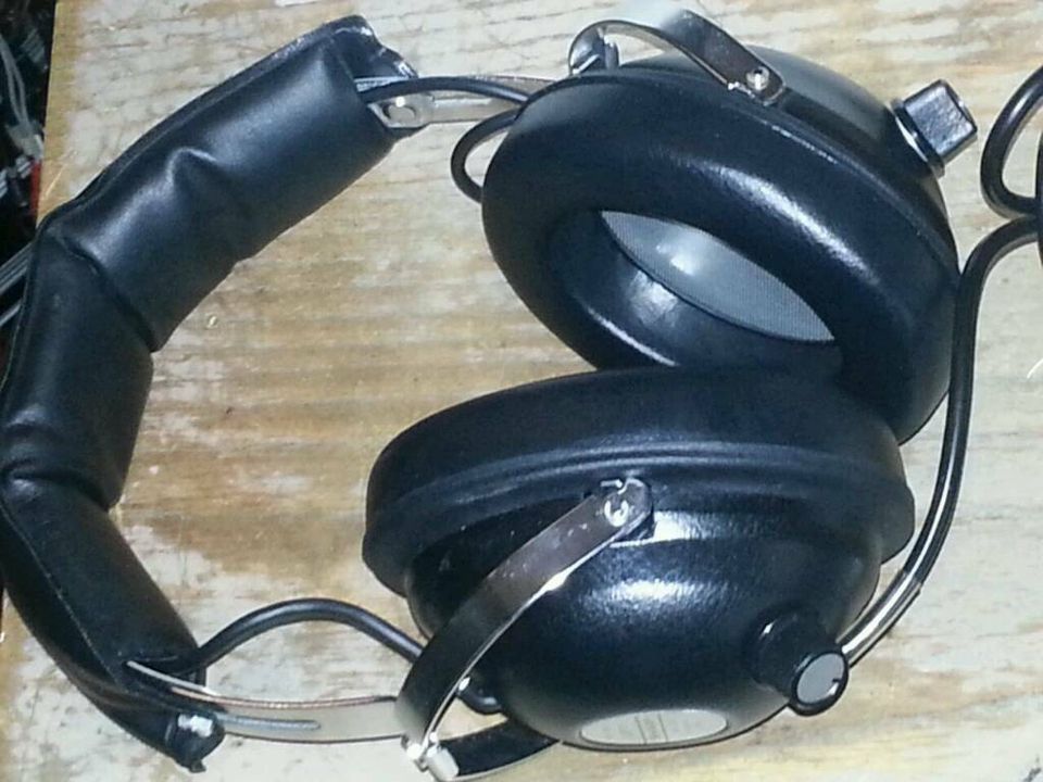 SHARP HP-300 Stereo Headphone/Kopfhörer; NEU&OVP!