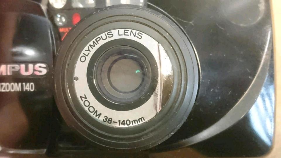 OLYMPUS MJU: ZOOM 140, Analog-Kamera