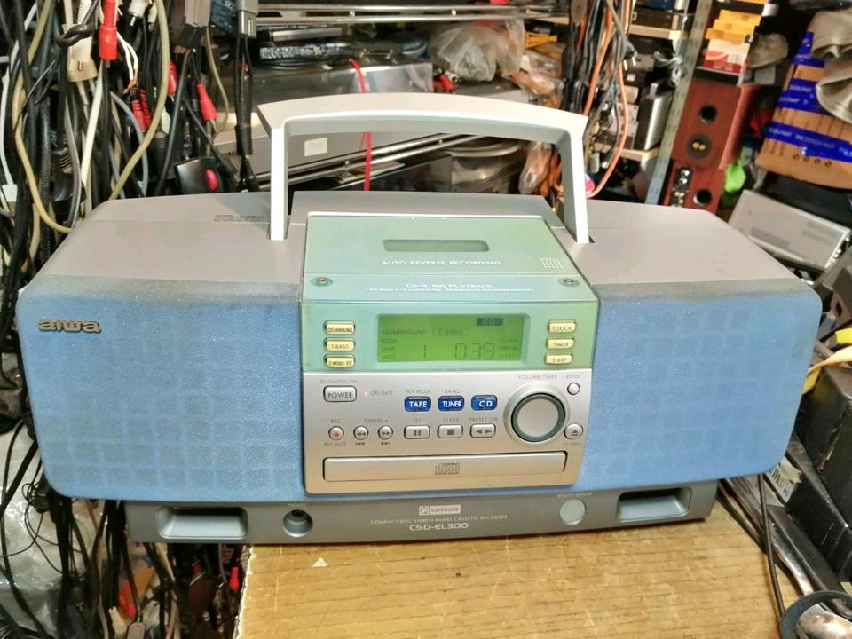 AIWA CSD-EL300EZ CD Radio Cassette-Corder, guter Zustand!!