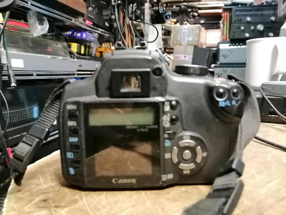 CANON EOS350 Da Digital, Digital-Kamera mit VOIGTLÄNDER Objektiv!