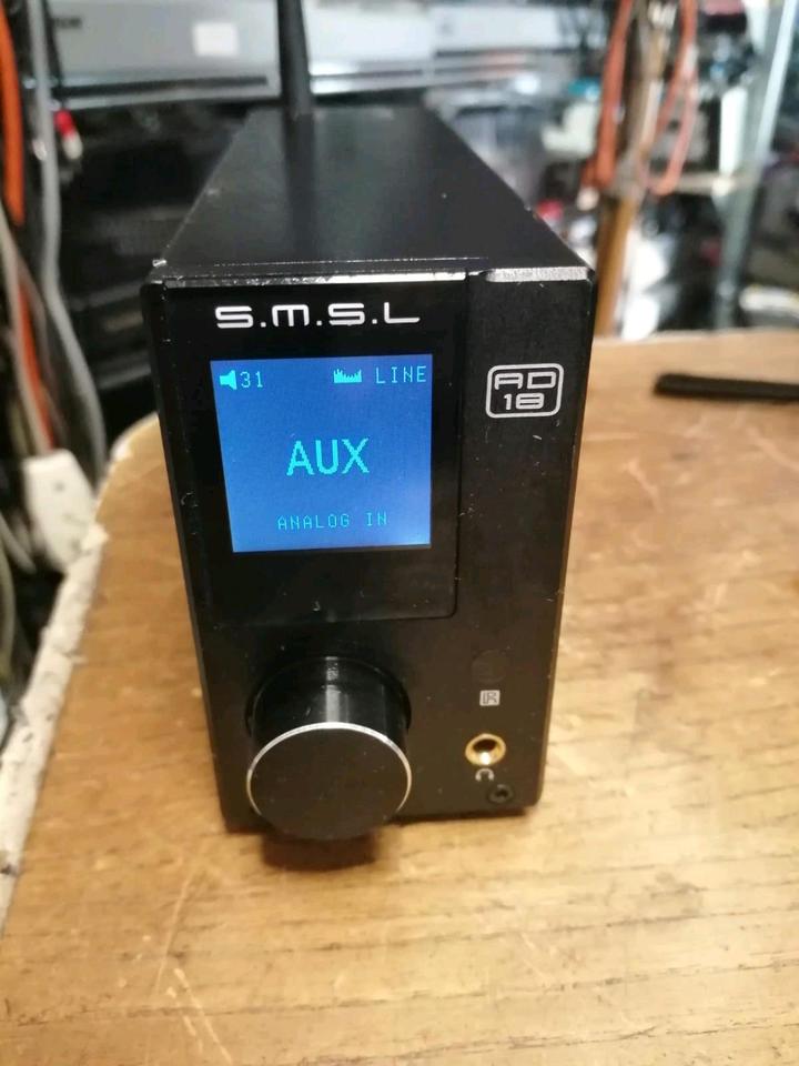 S.M.S.L. AD18, Bluetooth Digital Verstärker mit Universal-Adapter