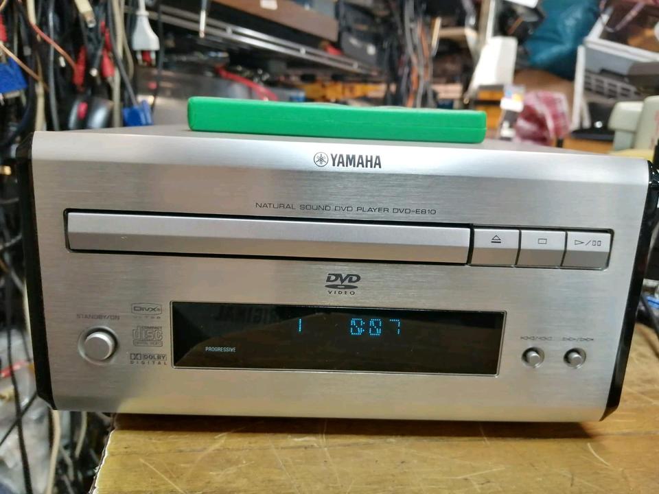 YAMAHA DVD-E180, DVD-Player ohne Fernbedienung!!