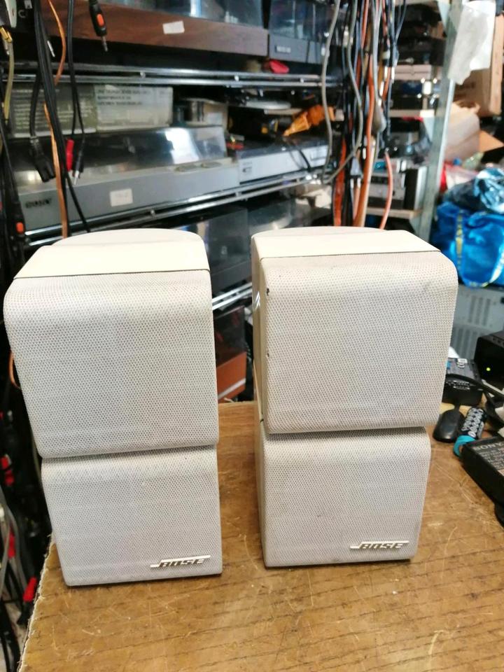 BOSE Lifestyle Series II, 2 Boxen mit Halterungen, guter Zustand!