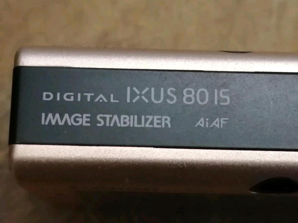 CANON IXUS 80 IS, Digital-Kamera mit Zubehör!!