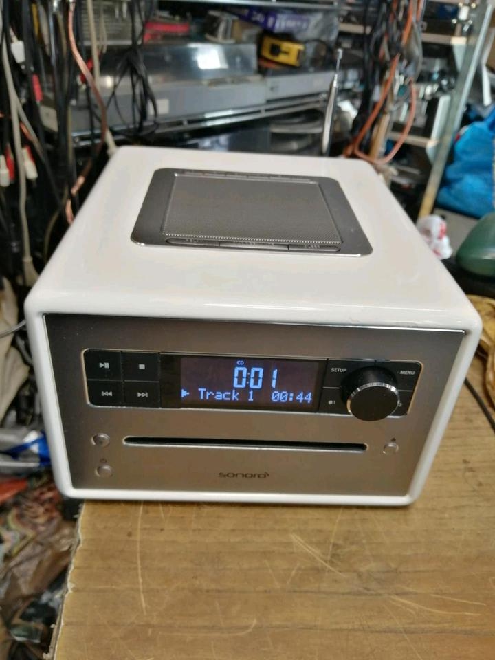 SONORO QUBO-220, CD Digital Radio mit Universal-Adapter (NEU)