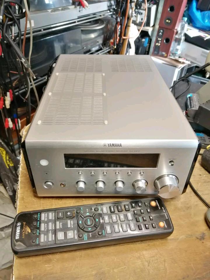 YAMAHA RX-E810, Receiver mit Tuner, Original-Fernbedienung!!