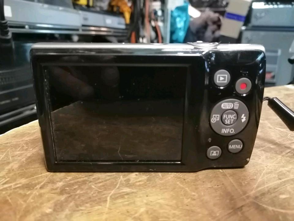 CANON IXUS 185, Digital-Kamera mit Zubehör!!! OHNE SPEICHERKARTE