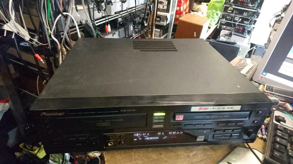 PIONEER PDR-W739, CD-Recorder+3fach-CD-Wechsler, etwas DEFEKT!!