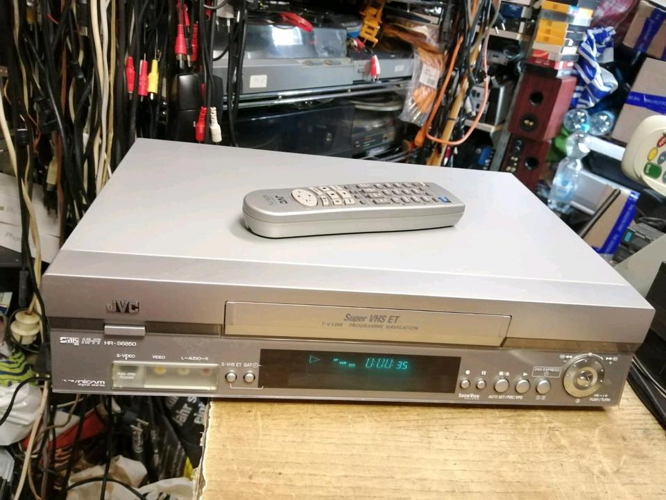 JVC HR-S6850EU, Videorecorder mit Original-Fernbedienung!!