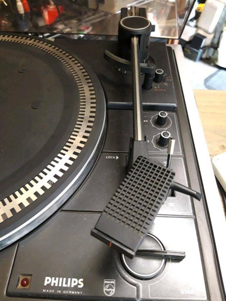 PHILIPS Automatic 406, Plattenspieler mit ORTOFON-Nadel