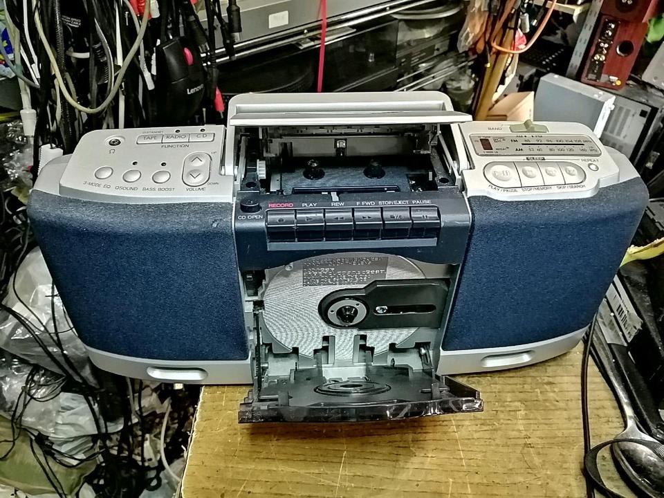AIWA CSD-SL20 Radio-Cassetten-Recorder mit CD, guter Zustand!!