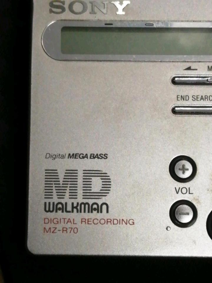 SONY MZ-R70, MD-Recorder + SONY RM-MZ3R + Kopfhörer!!!