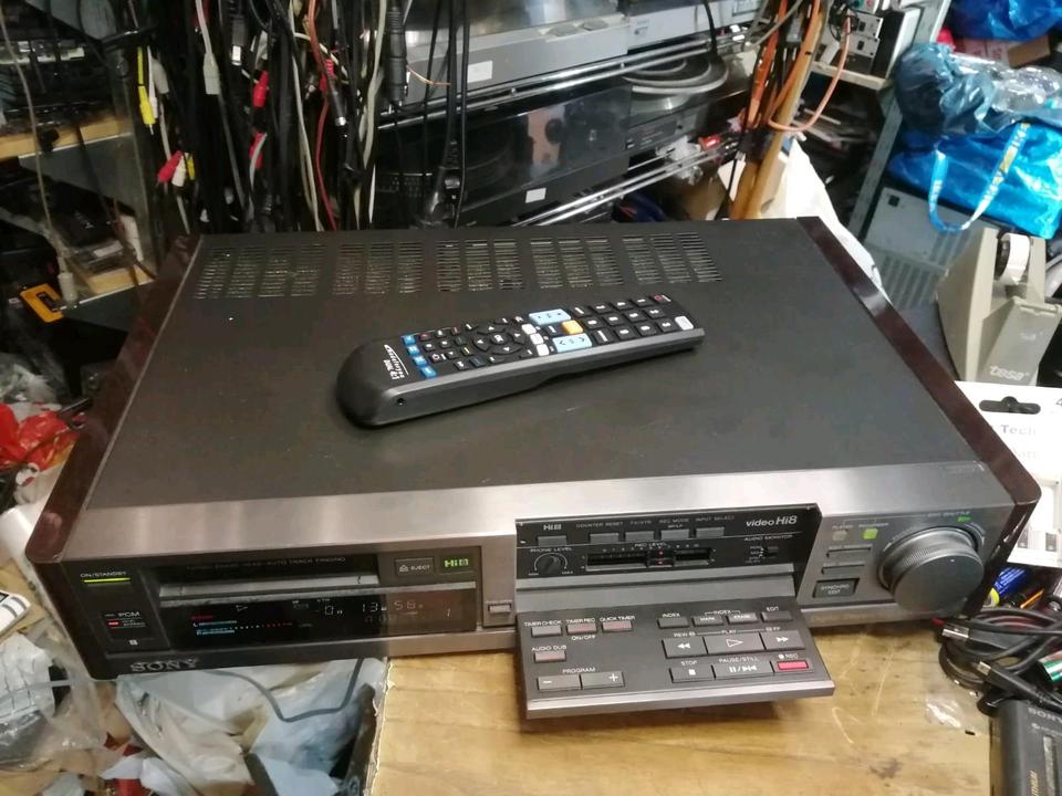 SONY EV-S9000E, Videocassettenrecorder Hi8 +Video 8 +Digital 8!!!