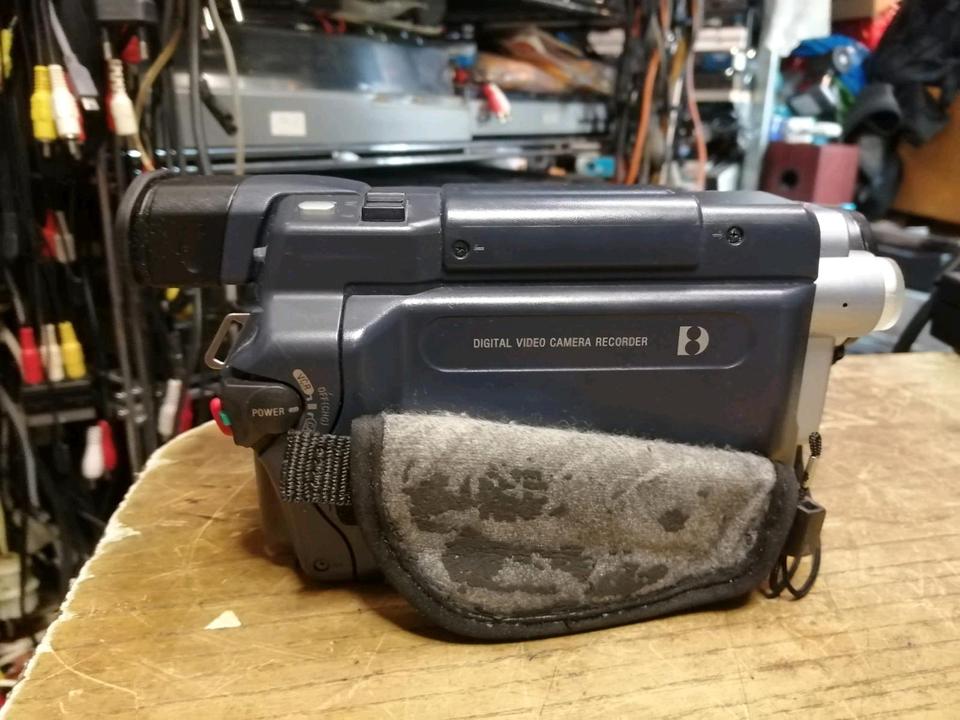 SONY DCR-TRV250E Videocamera Digital 8,guter Zustand!!!