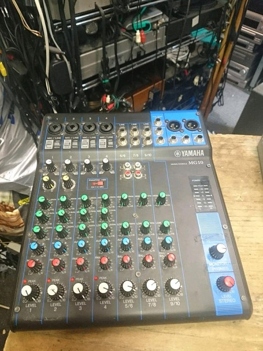 YAMAHA MG10 Mixer mit NEUEN Adapter!!!