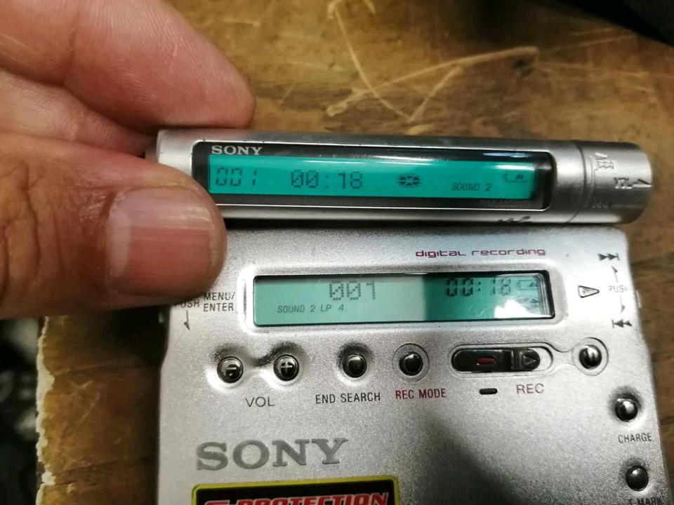 SONY MZ-R900, Portable Minidisc-Recorder mit Zubehör!!!