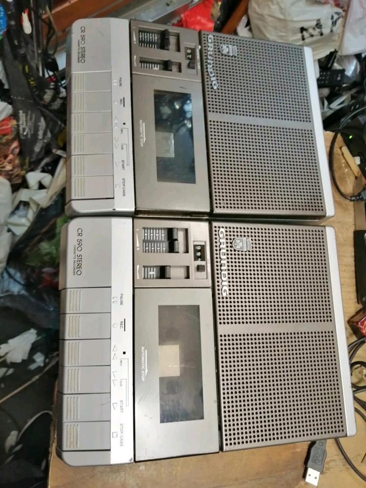 2 GRUNDIG CR590, Cassetten-Recorder, etwas DEFEKT!!!