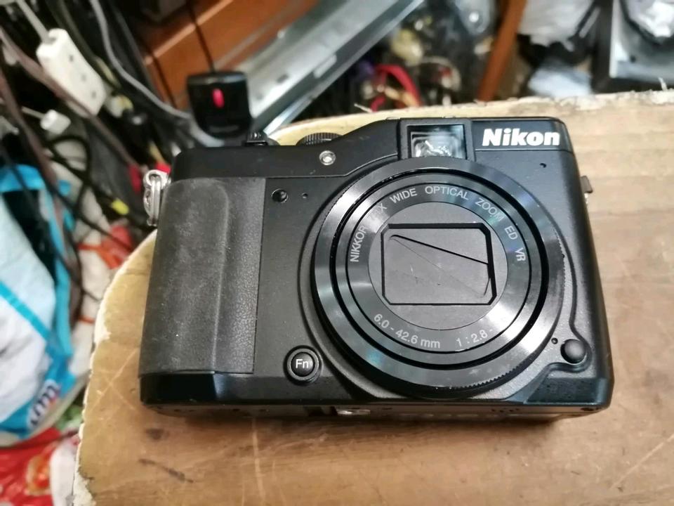 NIKON COOLPIX S7000, Digital-Kamera mit Zubehör!!