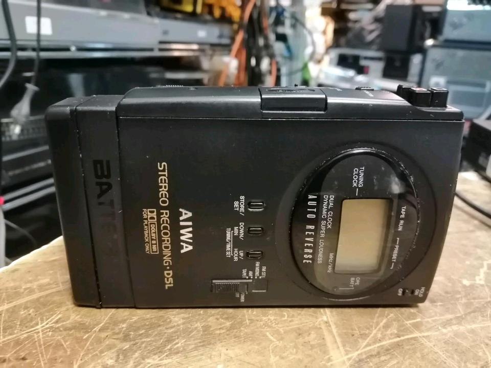AIWA HS-J303, Walkman mit Original-Akku, DEFEKT!!!
