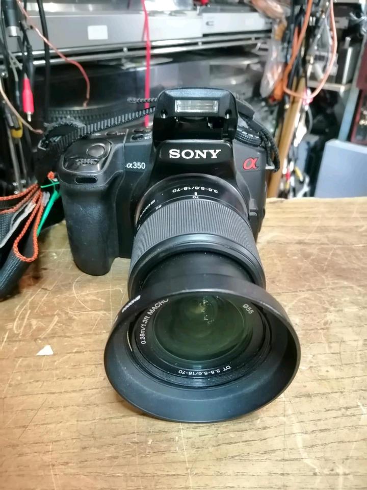 SONY ALPHA A350, Digital-Kamera + Objektiv und Zubehör!!