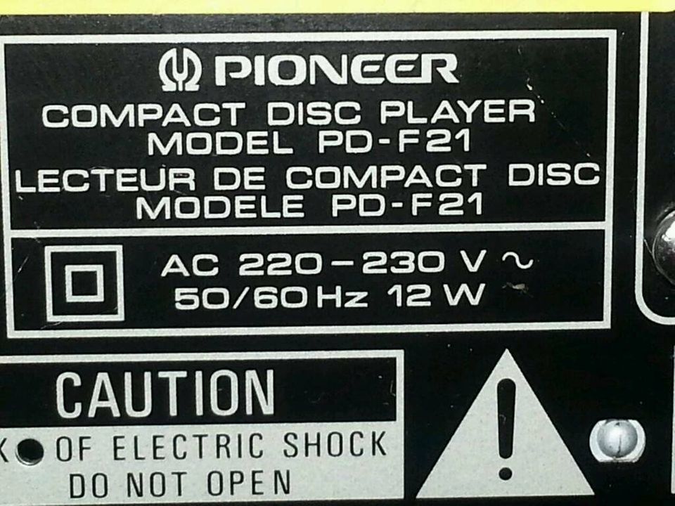 PIONEER PD-F21; Compact Disc Player, defekt,