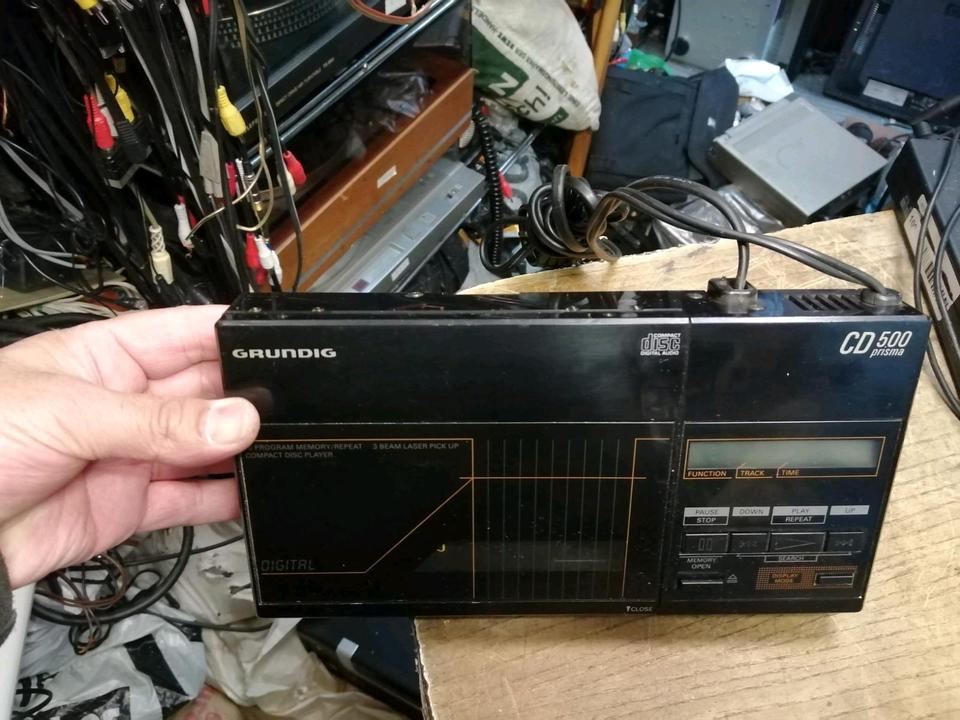 GRUNDIG CD 500 prisma, CD-Player, guter Zustand!!