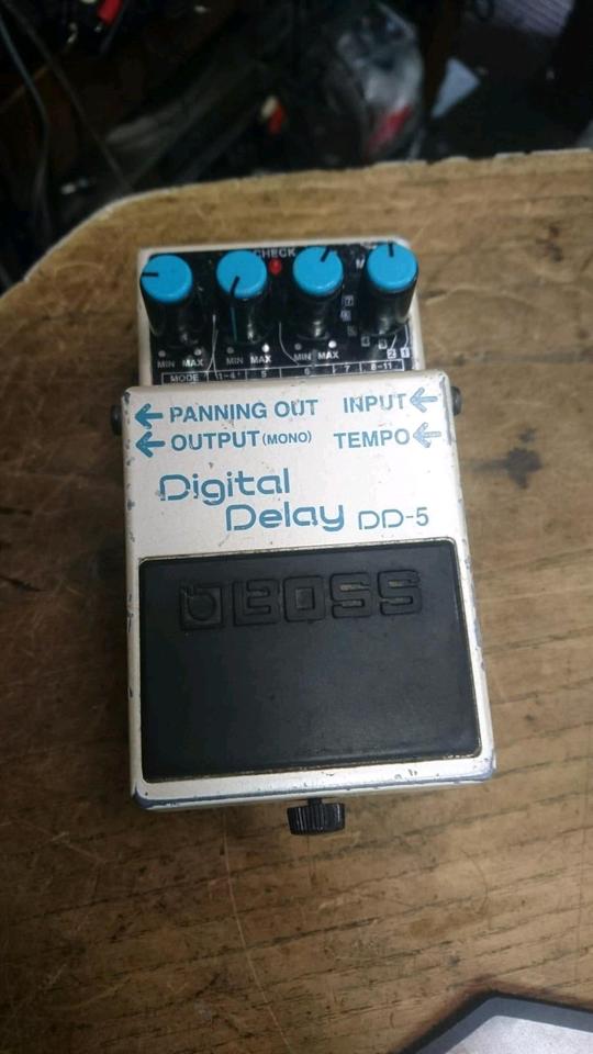 BOSS DD-5 Digital Delay, Fußpedal!!