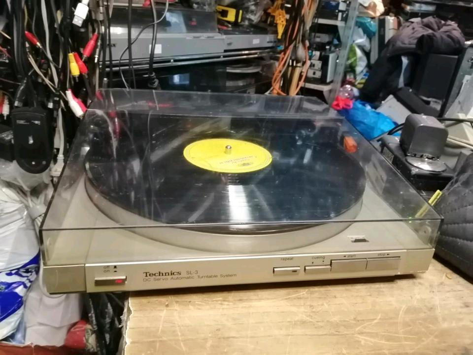 TECHNICS SL-3, Plattenspieler mit NEUEN Antriebsriemen!!!