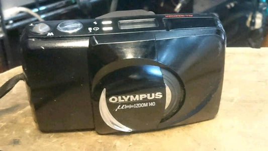 OLYMPUS MJU: ZOOM 140, Analog-Kamera