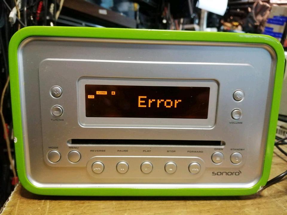 SONORO Cubqo AU-1310, CD/Mp3 RADIO, etwas DEFEKT!!!