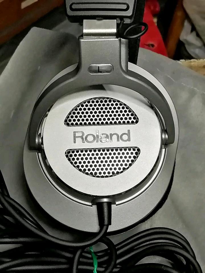 ROLAND RH-A30, Kopfhörer mit 3,5mm Klinkestecker! guter Zustand!!