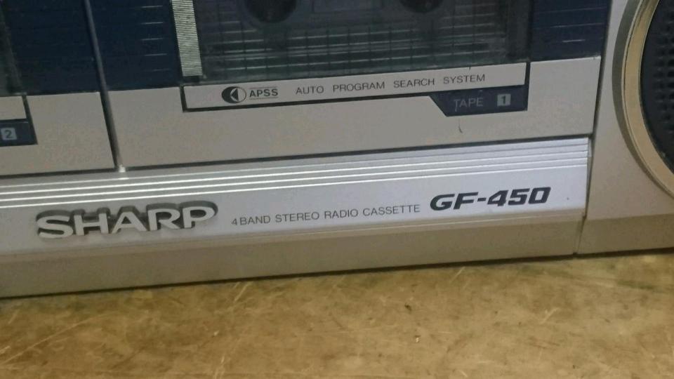 SHARP GF-450H, Doppelcassetten-Radio-Recorder