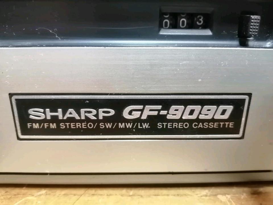SHARP GF-9090H, Radio-Cassetten-Recorder, guter Zustand!!