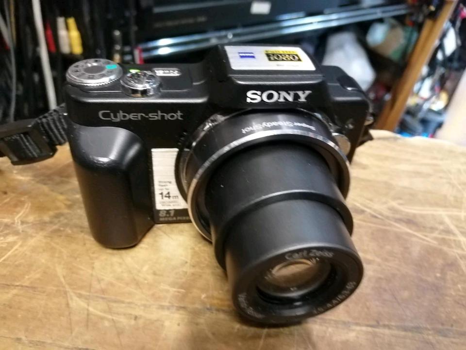 SONY DSC-H3, Digital-Kamera mit Zubehör, OHNE Speicherkarte!!