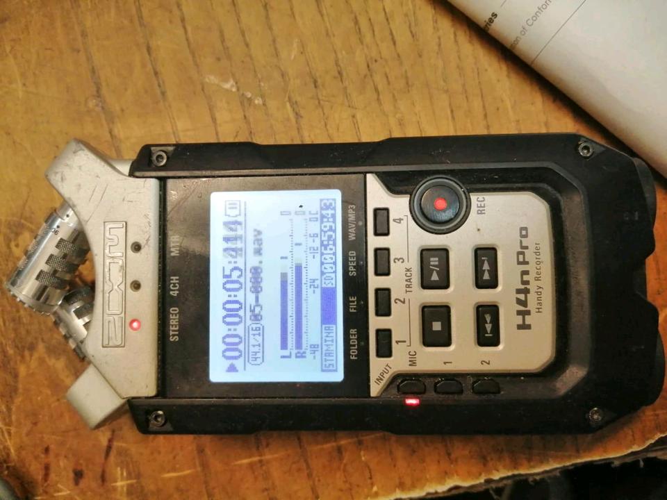 ZOOM H4nPro, Handy Recorder mit 8 GB Speicherkarte!